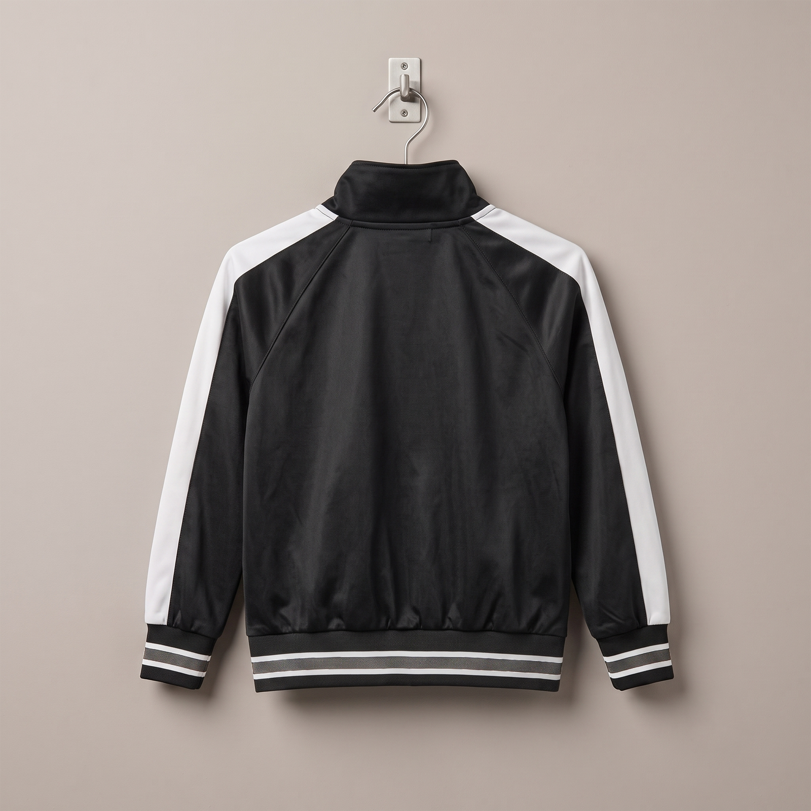 Baby Tracksuit (ကတ္တီပါနက်ဖြူစပ်) image 2