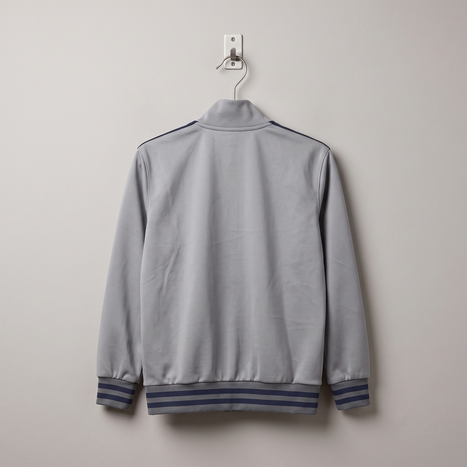 Tracksuit Yashika (ယာရှီကာခဲရင့်နက်ပြာလိုင်း(၃)လိုင်း) image 1