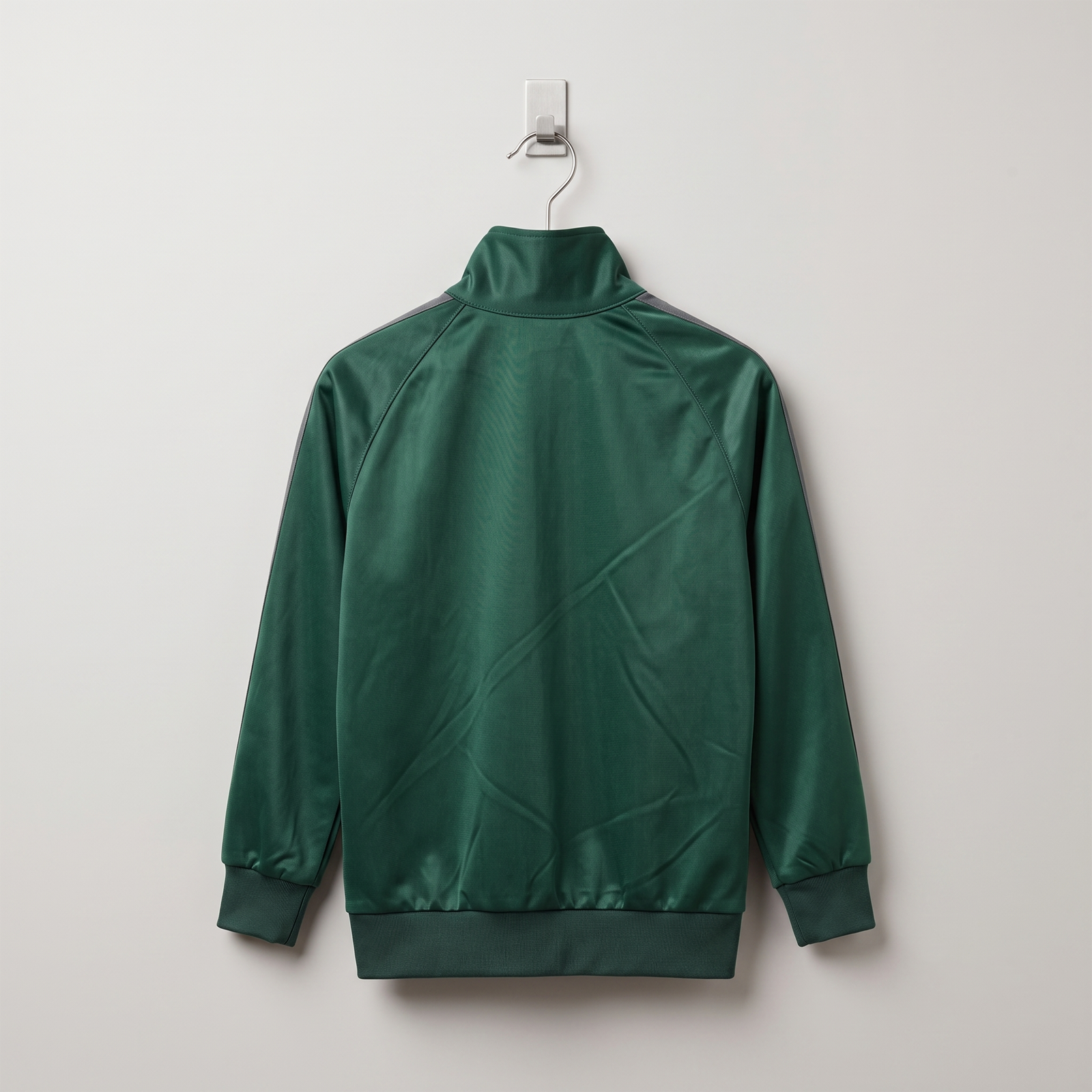 Tracksuit (ကတ္တီပါကျောက်စိမ်းခဲစပ်) image 2